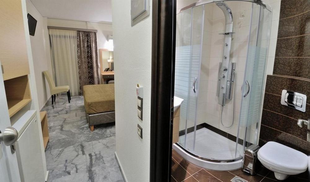 Lintzi Hotel Arkoudi Oda fotoğraf