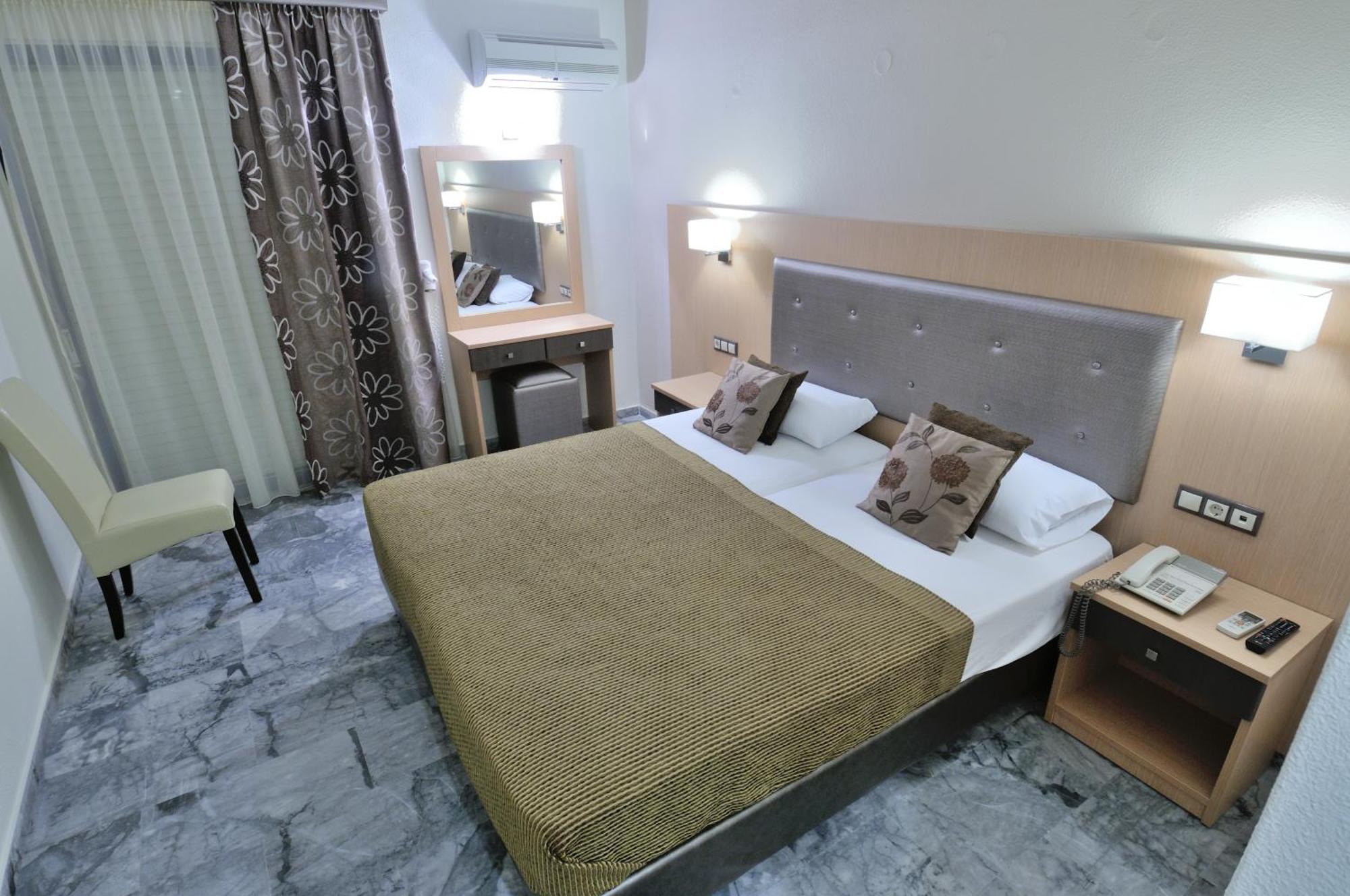 Lintzi Hotel Arkoudi Dış mekan fotoğraf