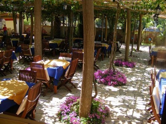 Lintzi Hotel Arkoudi Dış mekan fotoğraf