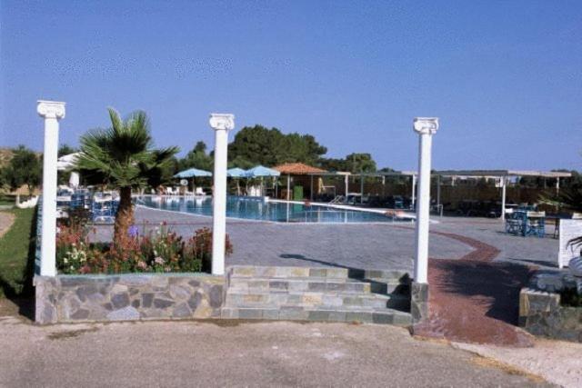 Lintzi Hotel Arkoudi Dış mekan fotoğraf